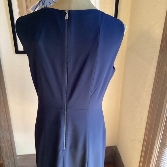 Dress - Picture 3 of 5